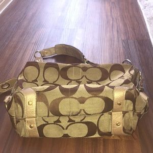 COACH AUTHENTIC MEDIUM BROWN HANDBAG 👜